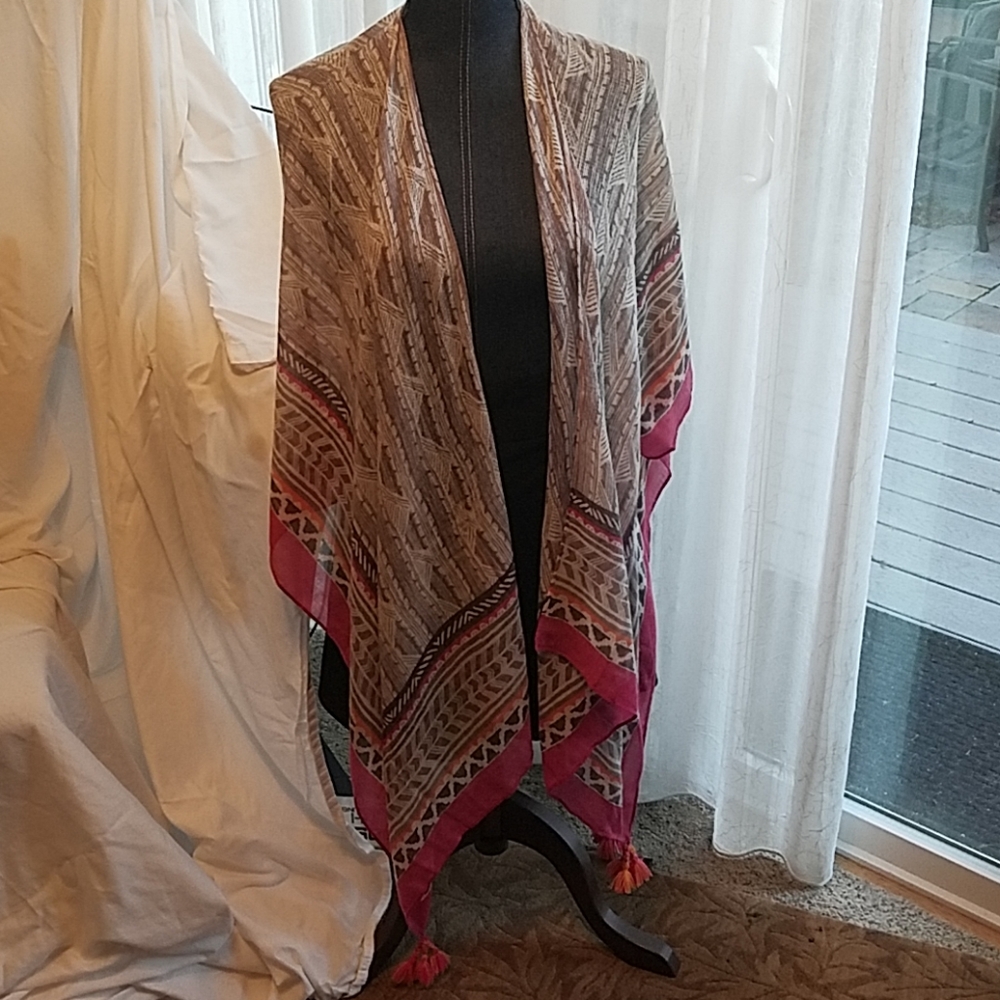 NWT shawl scarf w/tassels